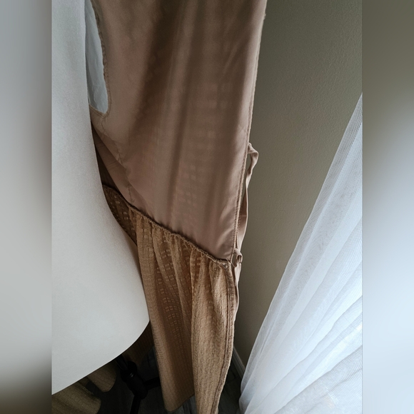 Open-Back Dress - Picture 10 of 14